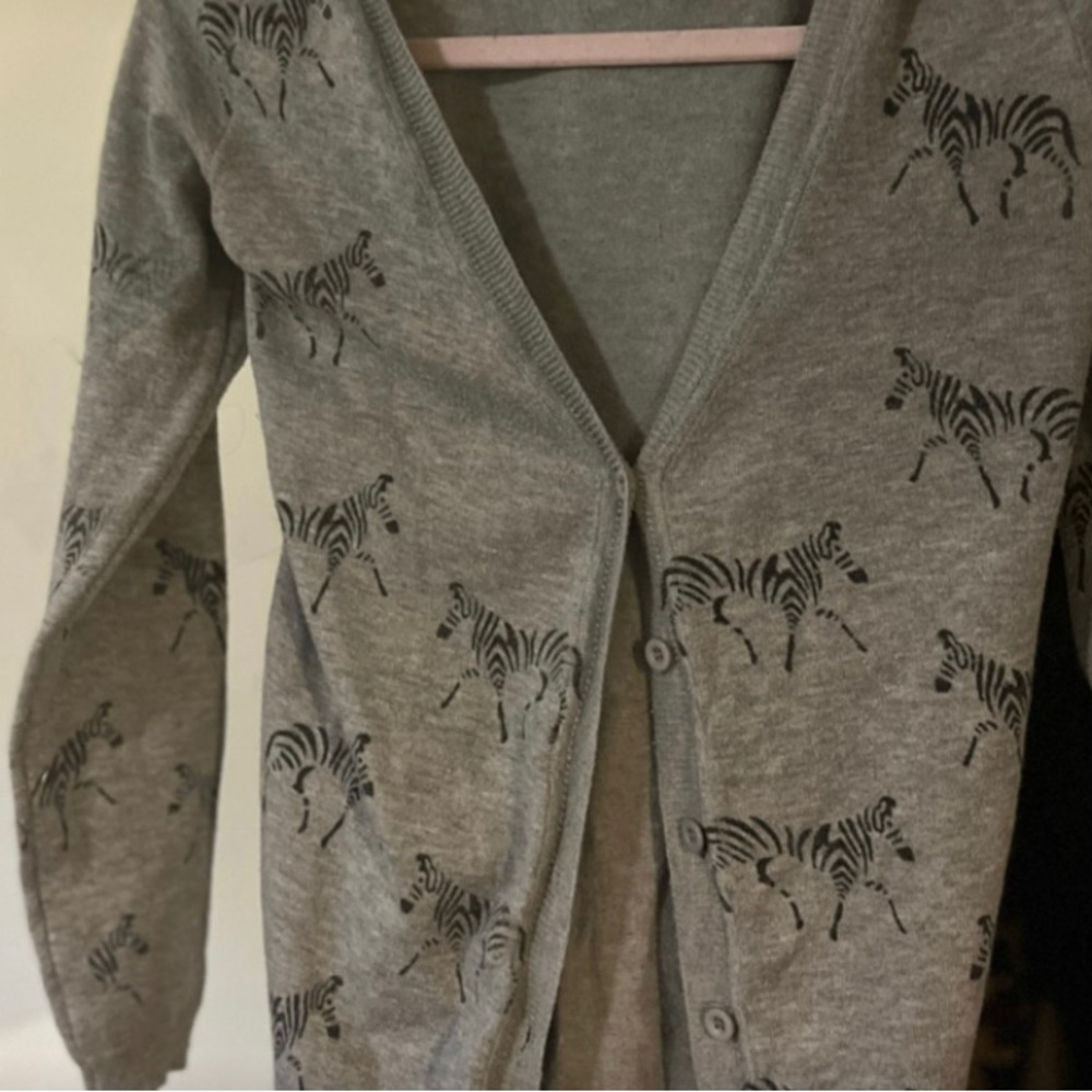 Grey, knit, zebra print 
Brand is “Red Berry”